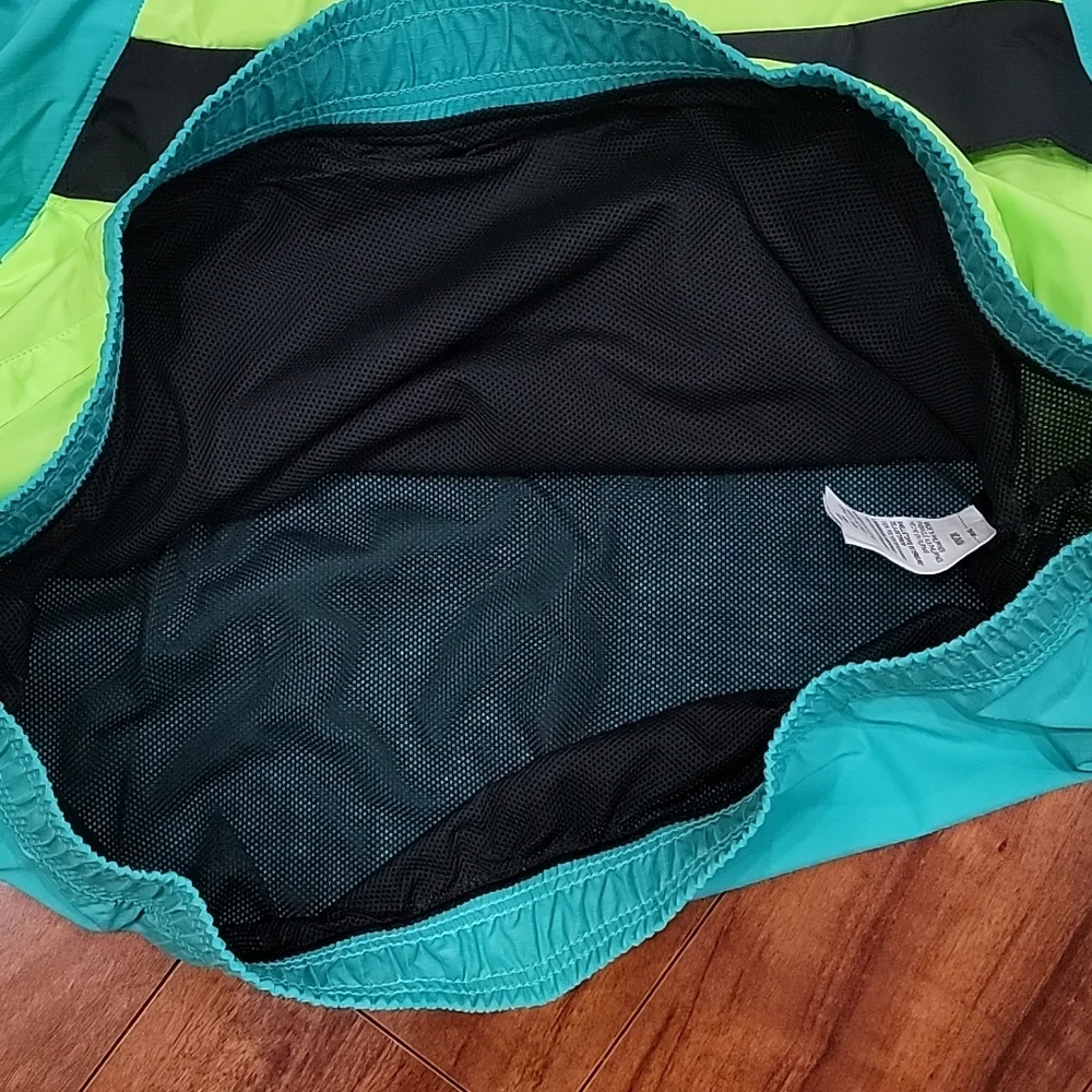 NWT size M Under Armour 1/2 zip windbreaker - Picture 6 of 14